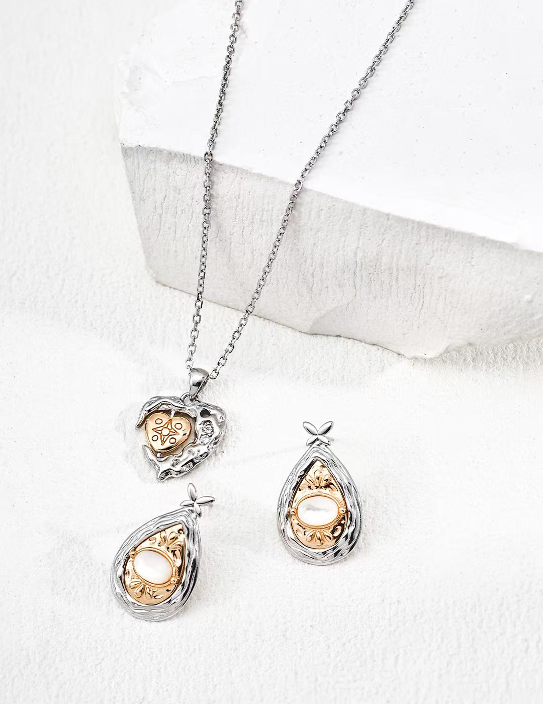 女飾品 Ladies Accessories